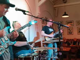 The BladderStones